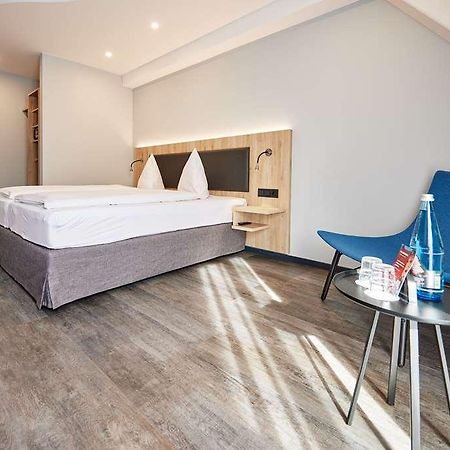 Hotel Zum Roten Baeren Freiburg Room photo