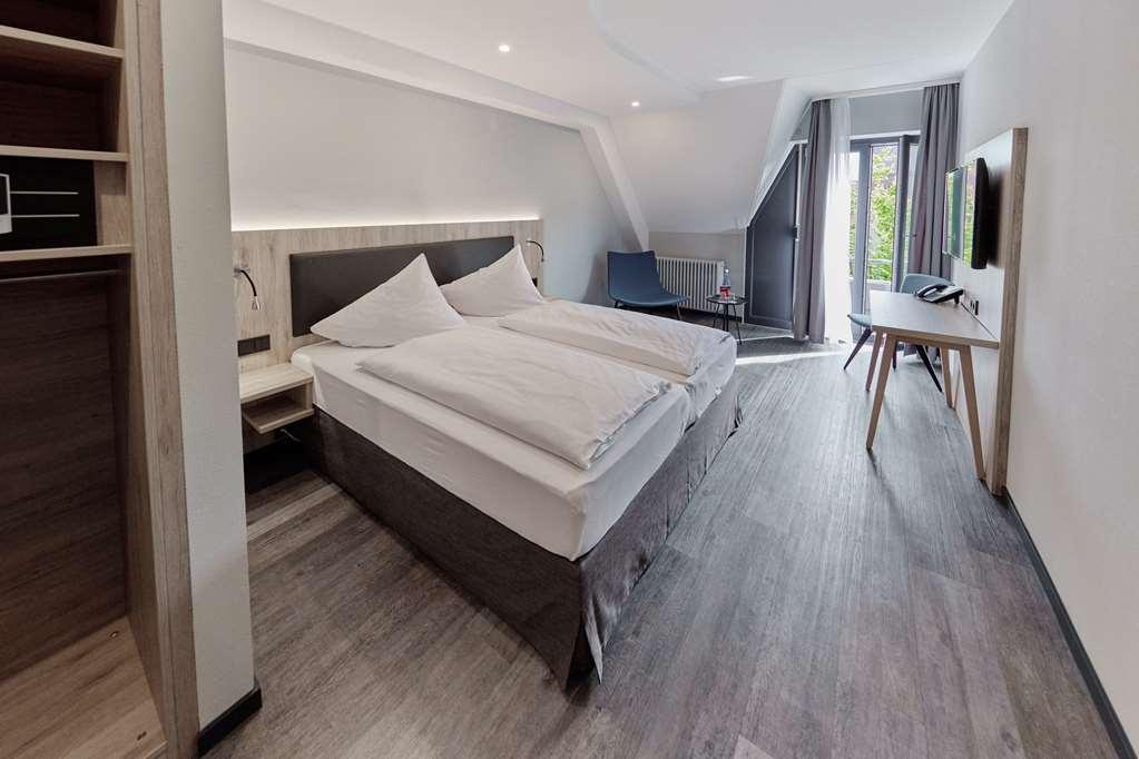 Hotel Zum Roten Baeren Freiburg Room photo