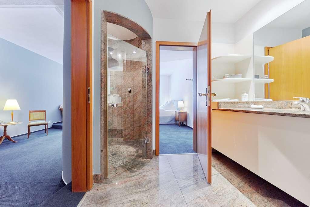 Hotel Zum Roten Baeren Freiburg Room photo